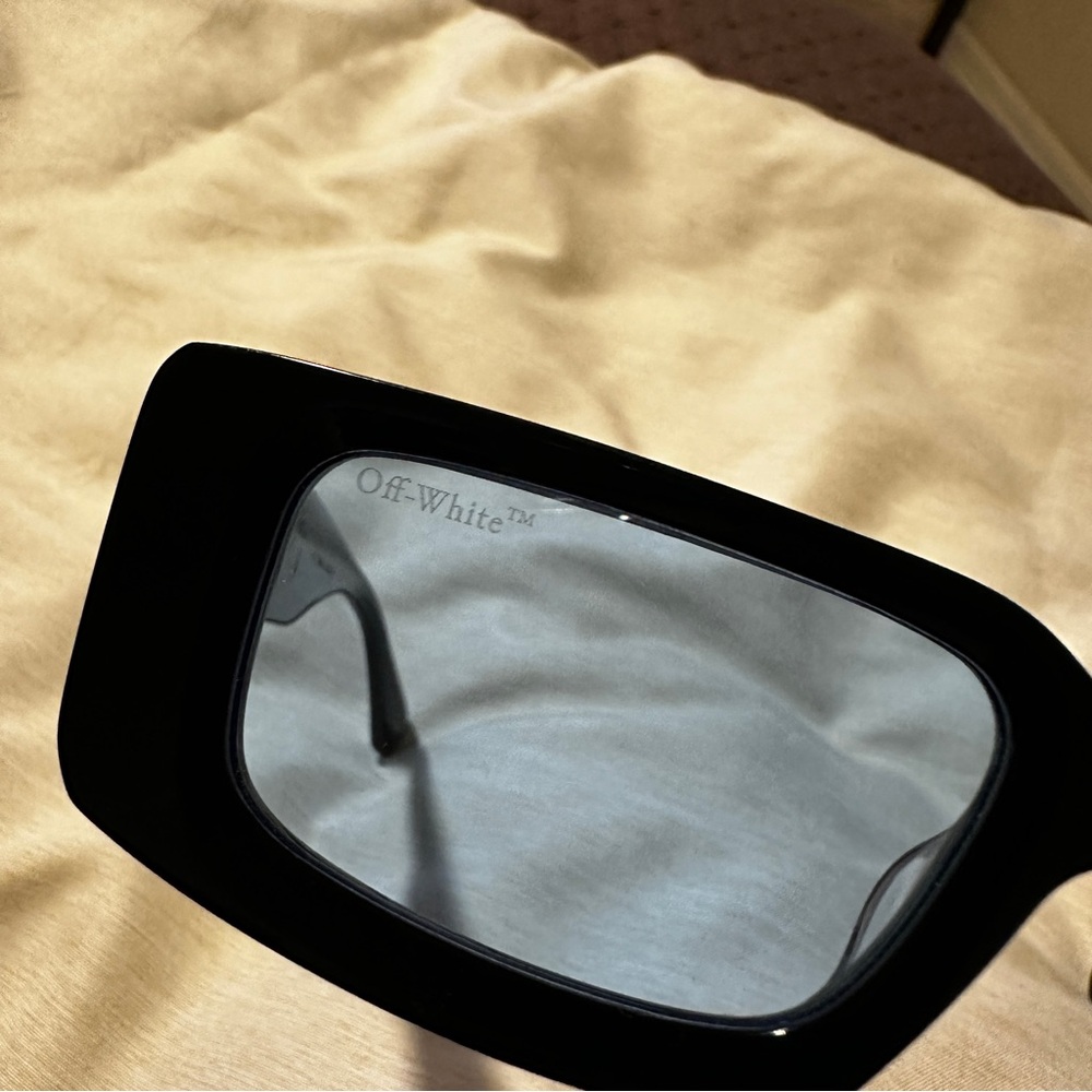 Off White Arthur Rectangle Sunglasses - image 3
